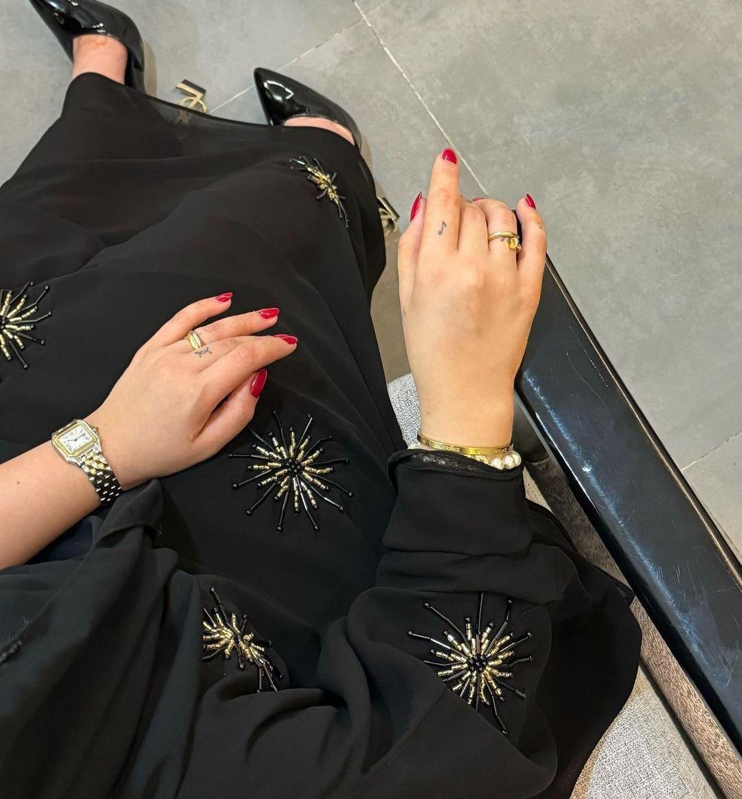 عبايا ذهبي